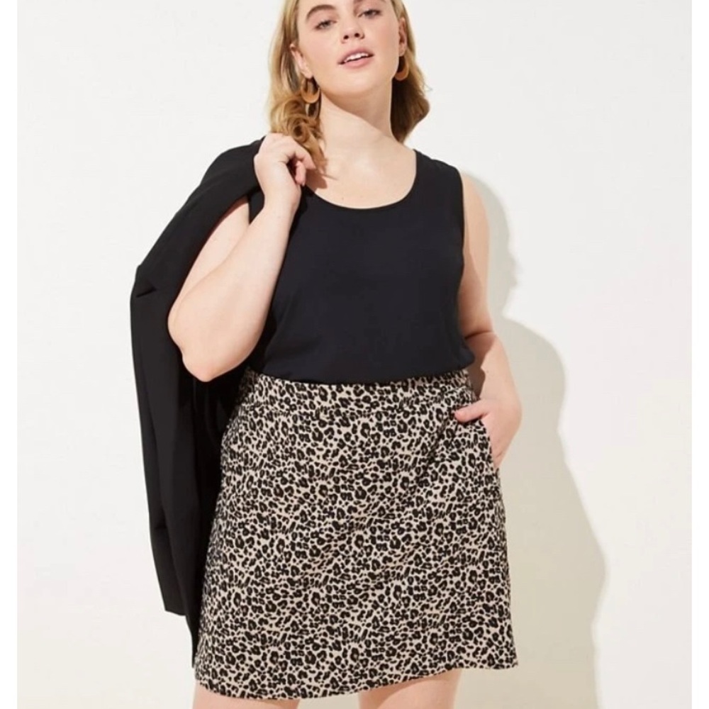 PLUS LEOPARD PRINT SHIFT SKIRT IN OYSTER BEIGE